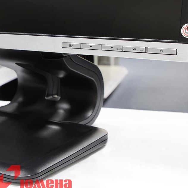 HP Compaq LA2205wg
