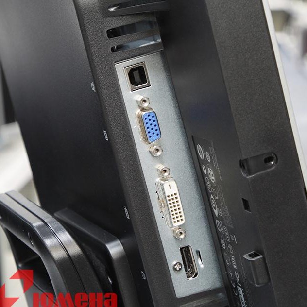 HP Compaq LA2405x